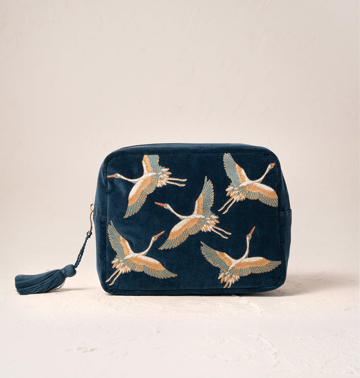 Elizabeth Scarlett クレインズ メイクアップバッグ Elizabeth Scarlett Celestial Eye Rich Blue Velvet Makeup Bag