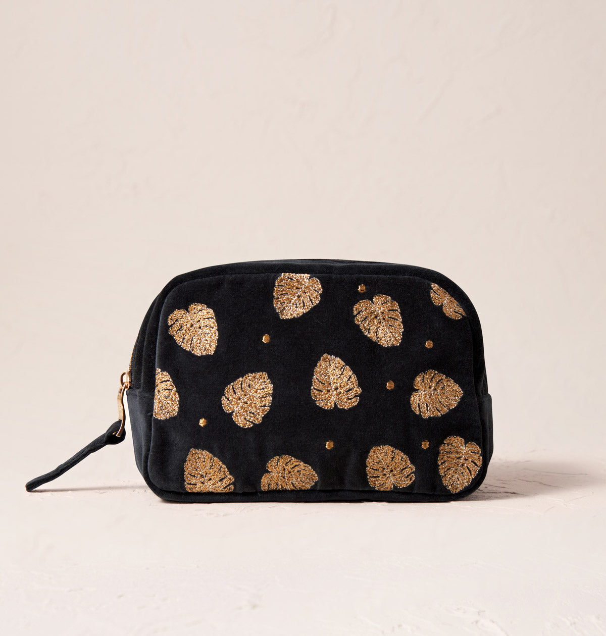 Gold Jungle Leaf Makeup Bag – Elizabeth Scarlett