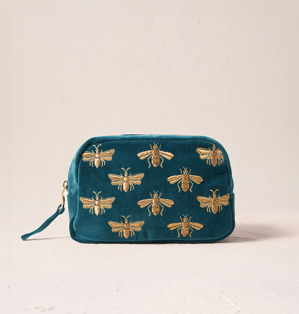 Honey Bee Makeup Bag – Elizabeth Scarlett