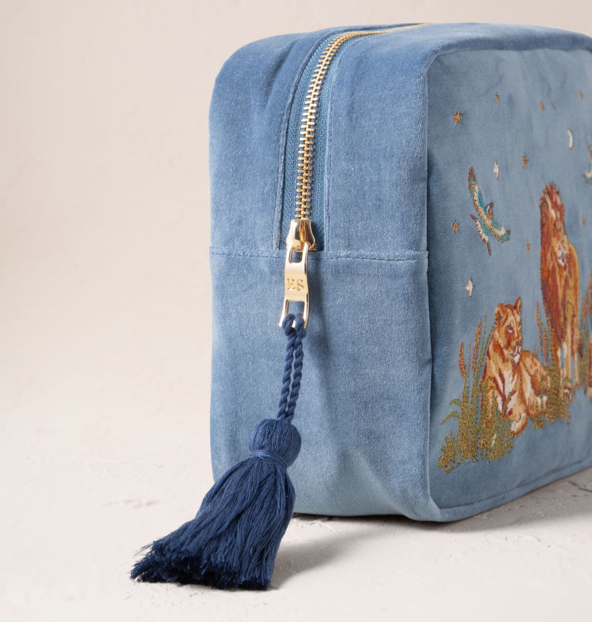 Lion Pride Wash Bag