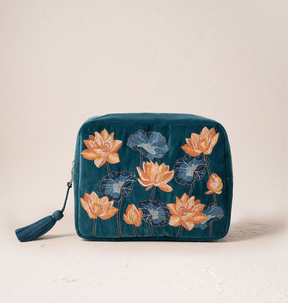 Lotus Wash Bag – Elizabeth Scarlett