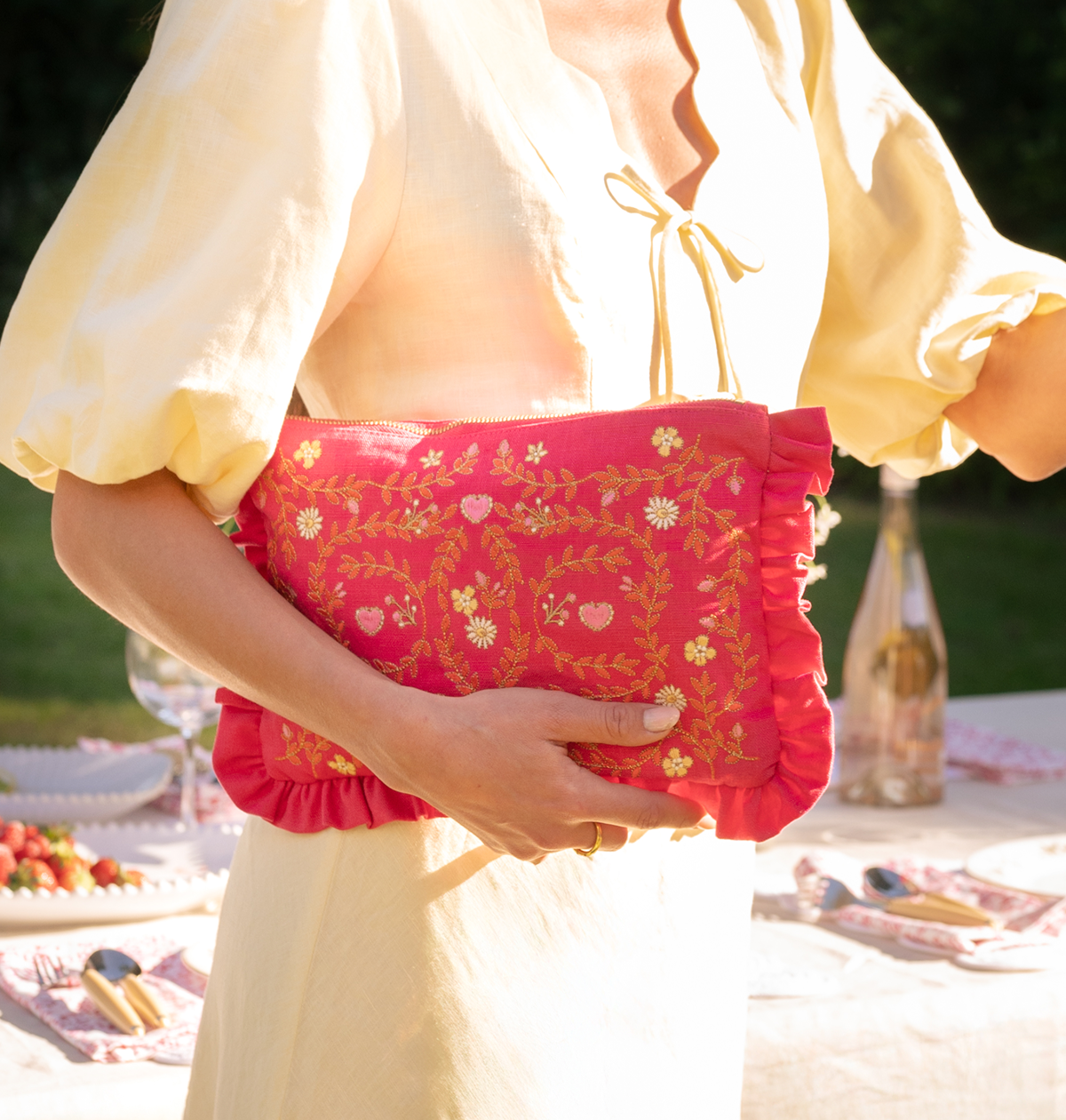 Mediterranean Garden Frill Pouch