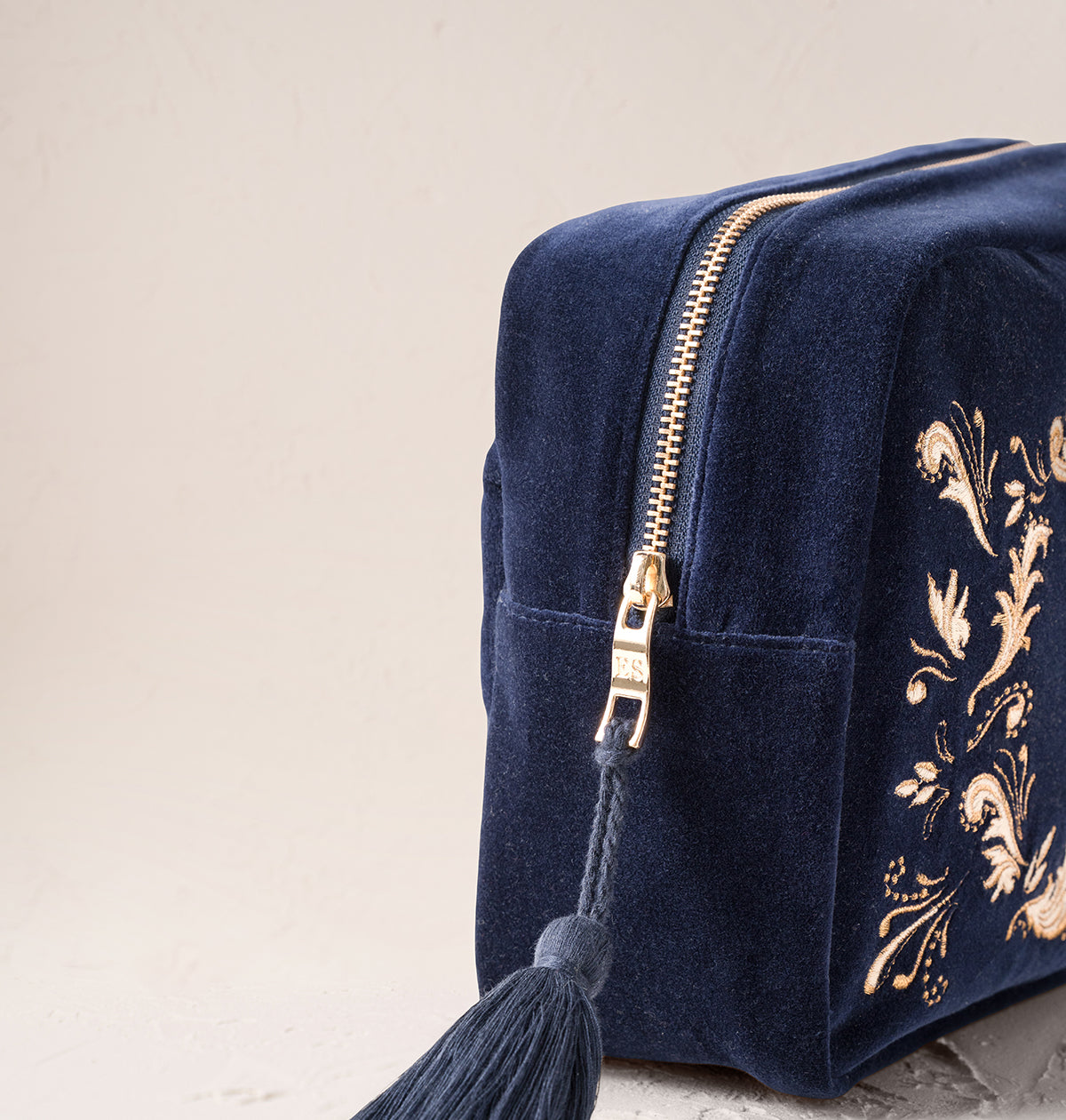 Provençal Bee Wash Bag