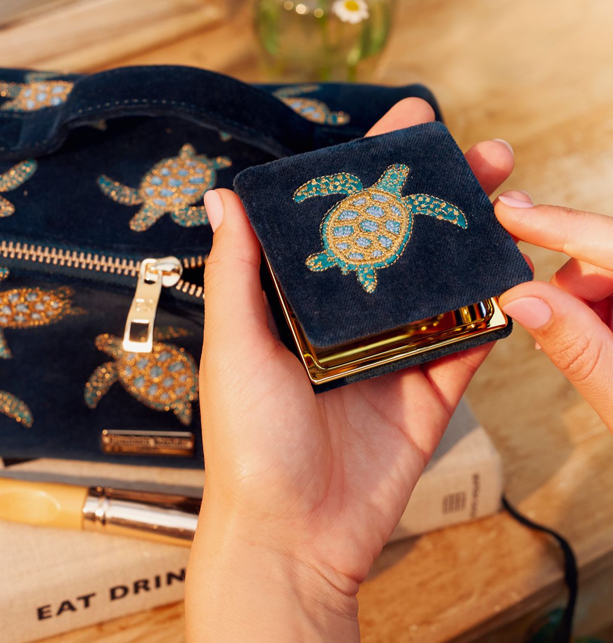 Turtle Conservation Compact Mirror