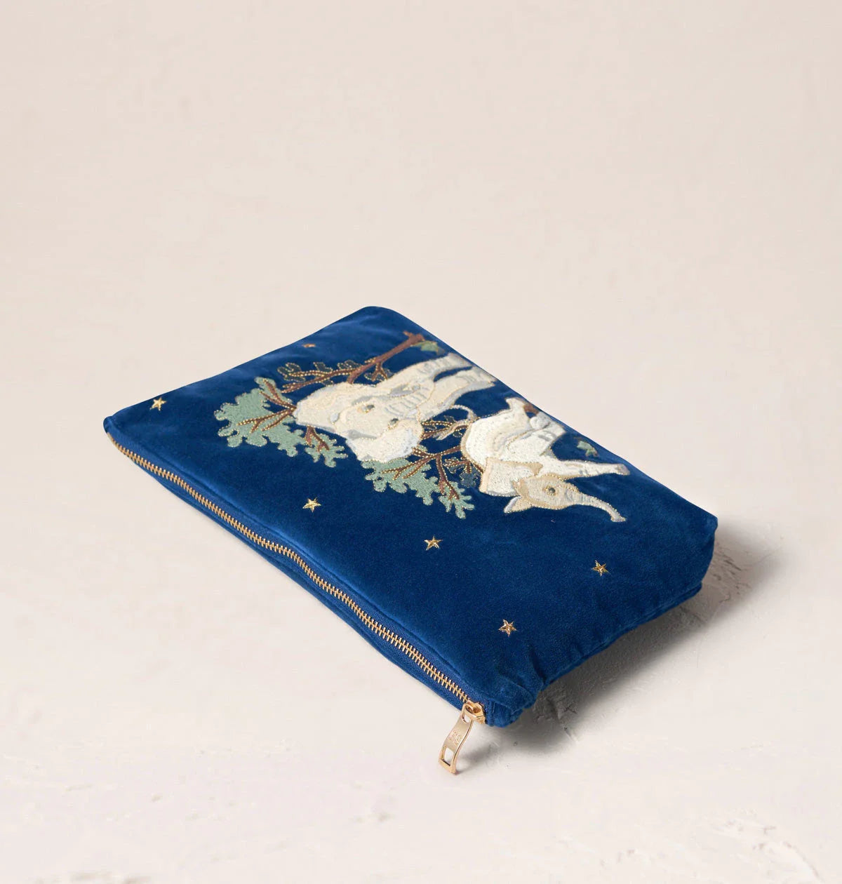 color_navy