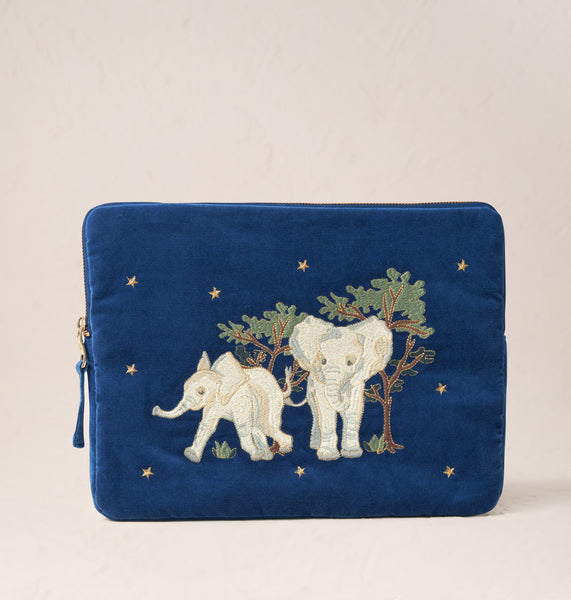【送料関税込】Elizabeth Scarlett / Baby Elephant Coin Purse Elizabeth Scarlett x SWT – Sheldrick Trading Limited