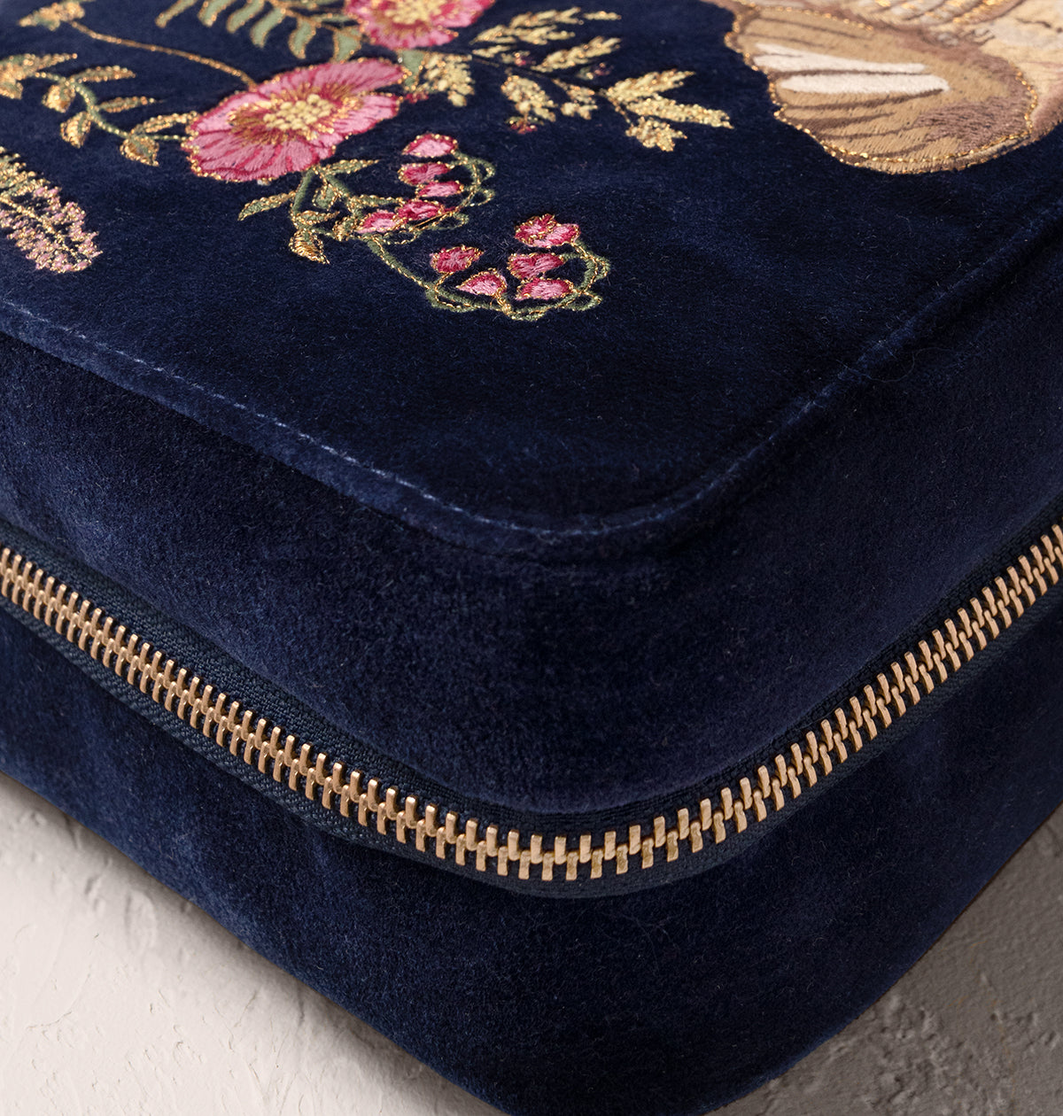 Botanical Elephant Hanging Wash Bag