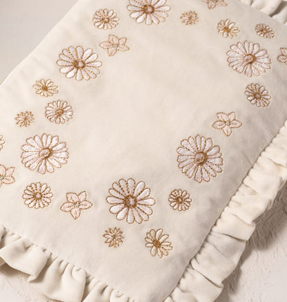 Daisy Dream Full Name Everyday Pouch