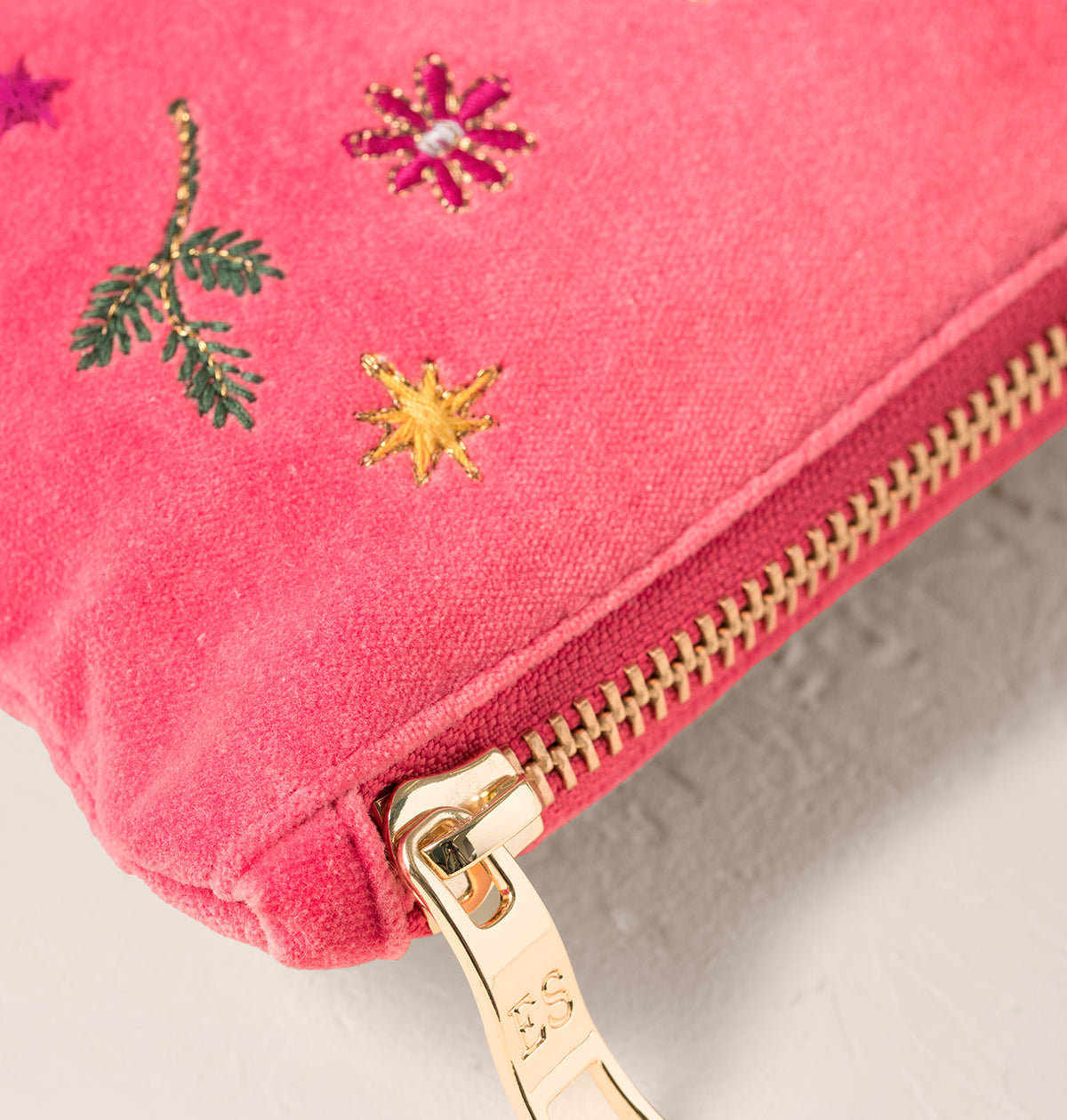 Doves of Peace Everyday Pouch