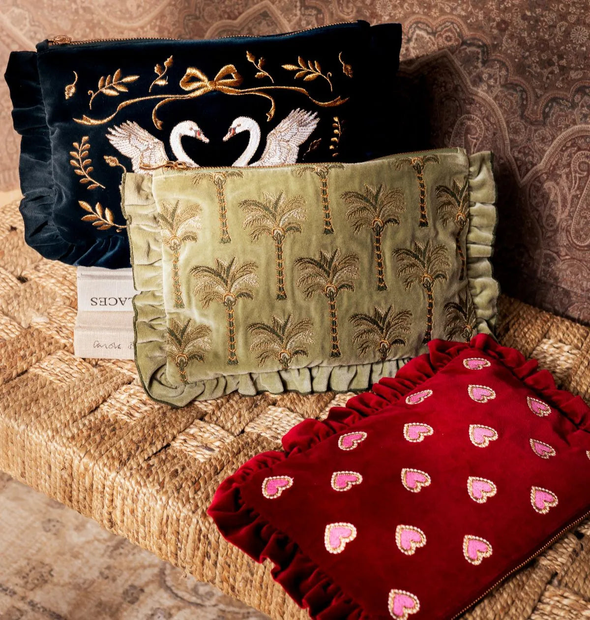 Palms Frill Pouch
