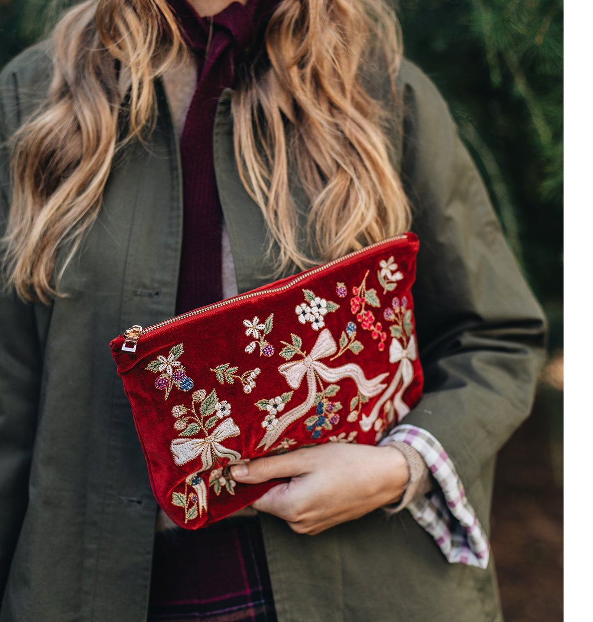 Berries & Bows Everyday Pouch