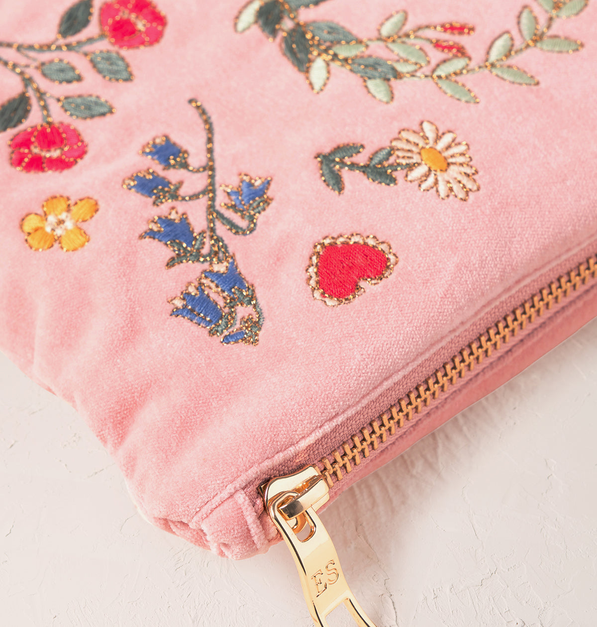 Earth Goddess Mum Everyday Pouch – Elizabeth Scarlett