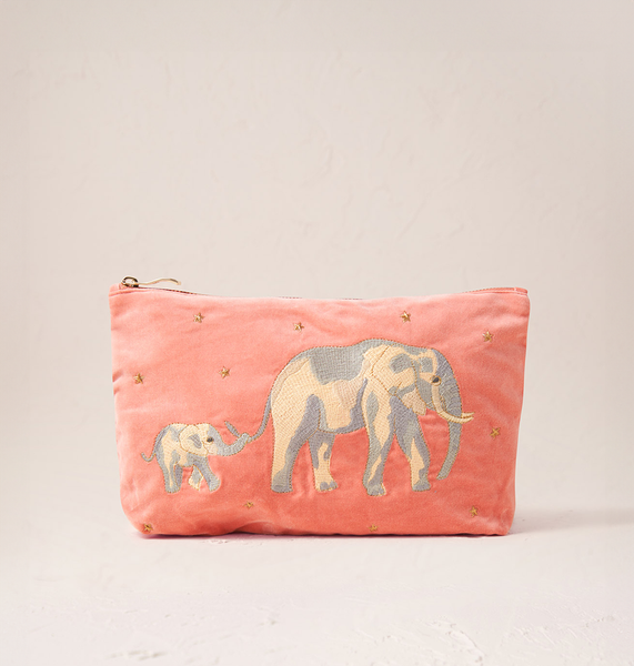 【送料関税込】Elizabeth Scarlett / Elephant Everyday Pouch Elephant Conservation Everyday Pouch – Elizabeth Scarlett