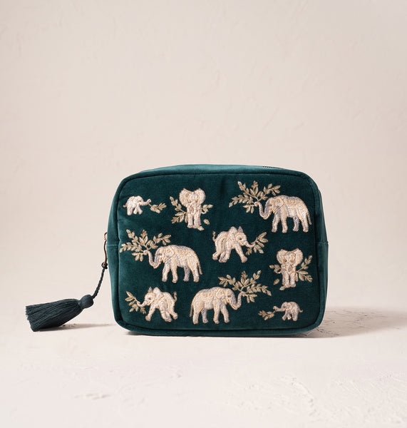 【送料関税込】Elizabeth Scarlett / Baby Elephant Makeup Bag Elizabeth Scarlett Baby Elephant Conservation Bags