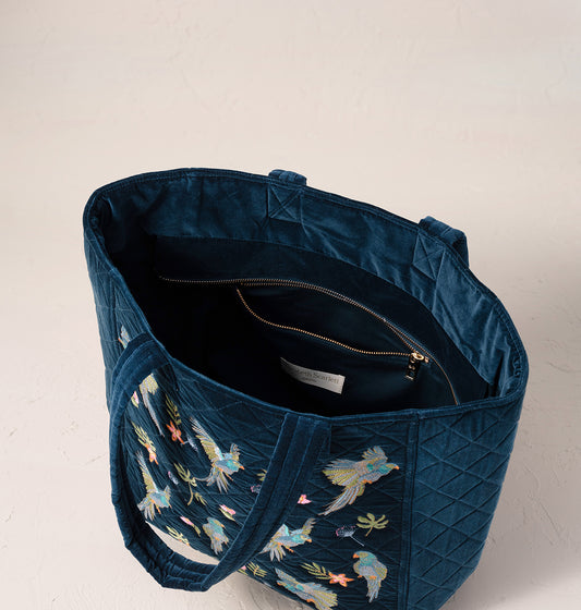 Flying Parrots Tote