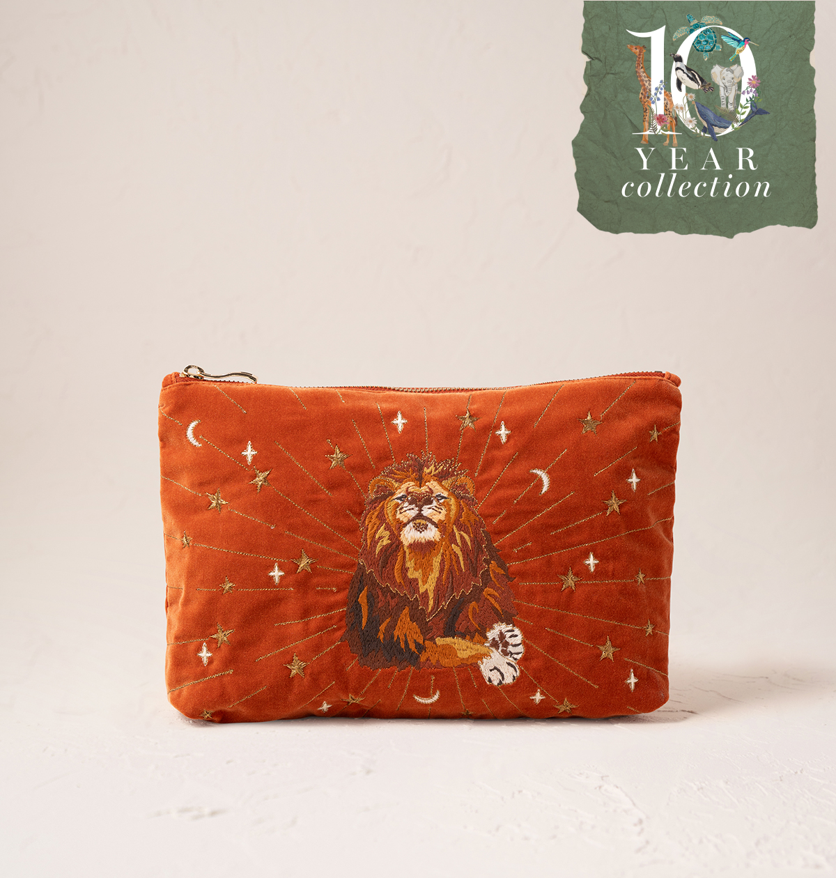 Mystical Lion Everyday Pouch