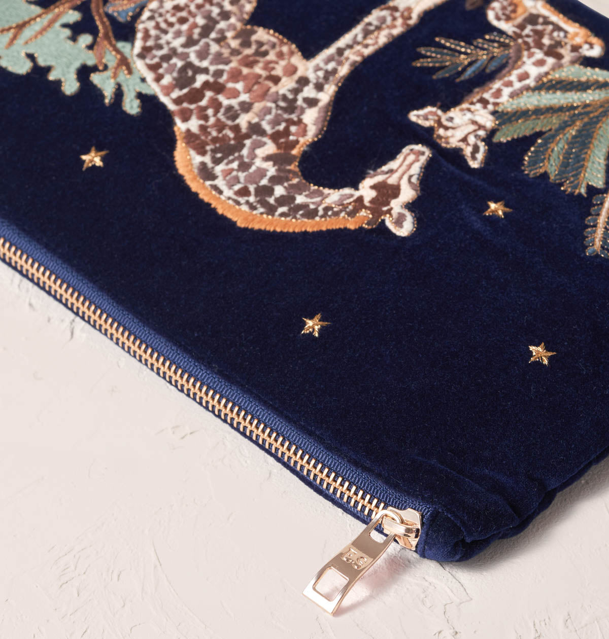 color_navy
