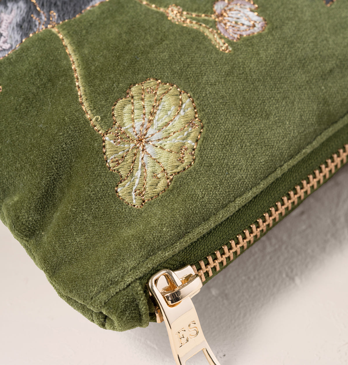 Hippos Everyday Pouch