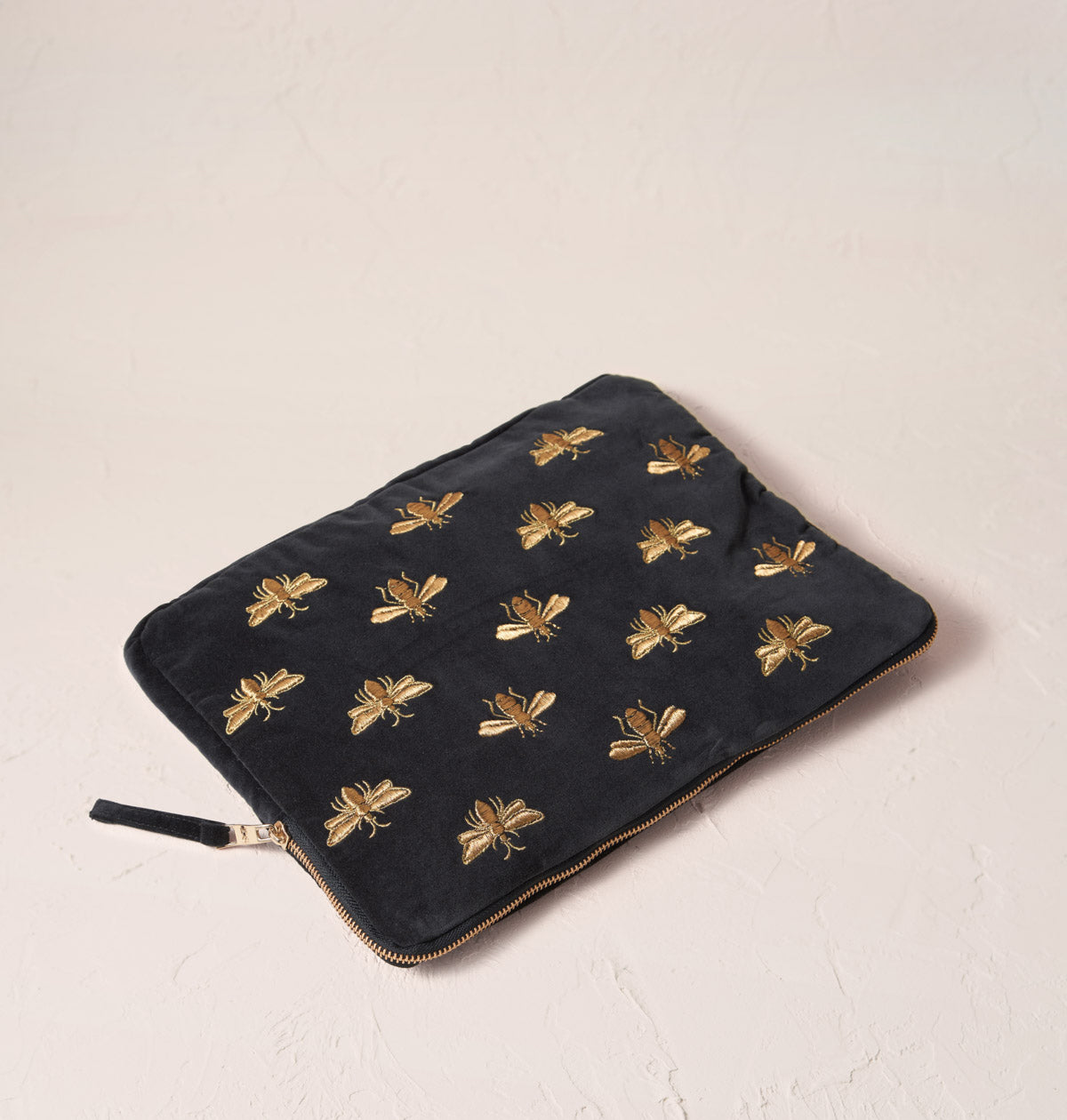 Elizabeth Scarlett ミツバチポーチ Elizabeth Scarlett エリザベス・スカーレット ミツバチ ポーチ