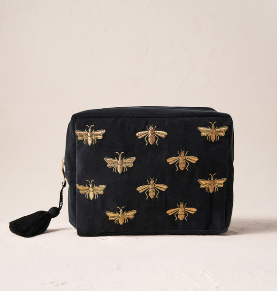 HoneyBeeCharcoalVelvetWashBag-