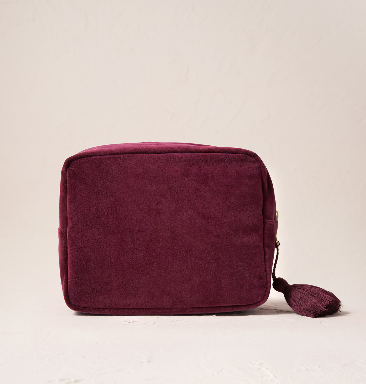 Honey Bee Wash Bag – Elizabeth Scarlett