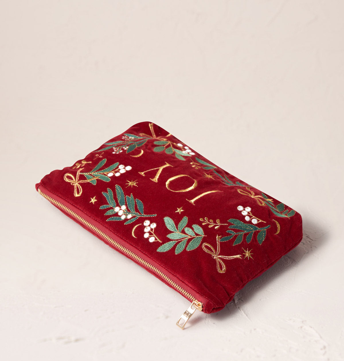 Give Joy Everyday Pouch – Elizabeth Scarlett