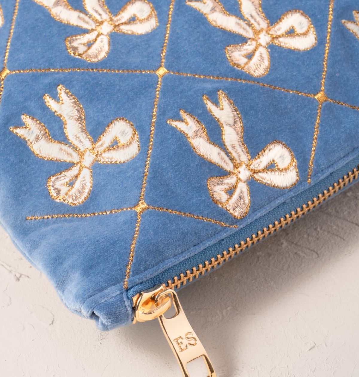 Lattice Bows Everyday Pouch