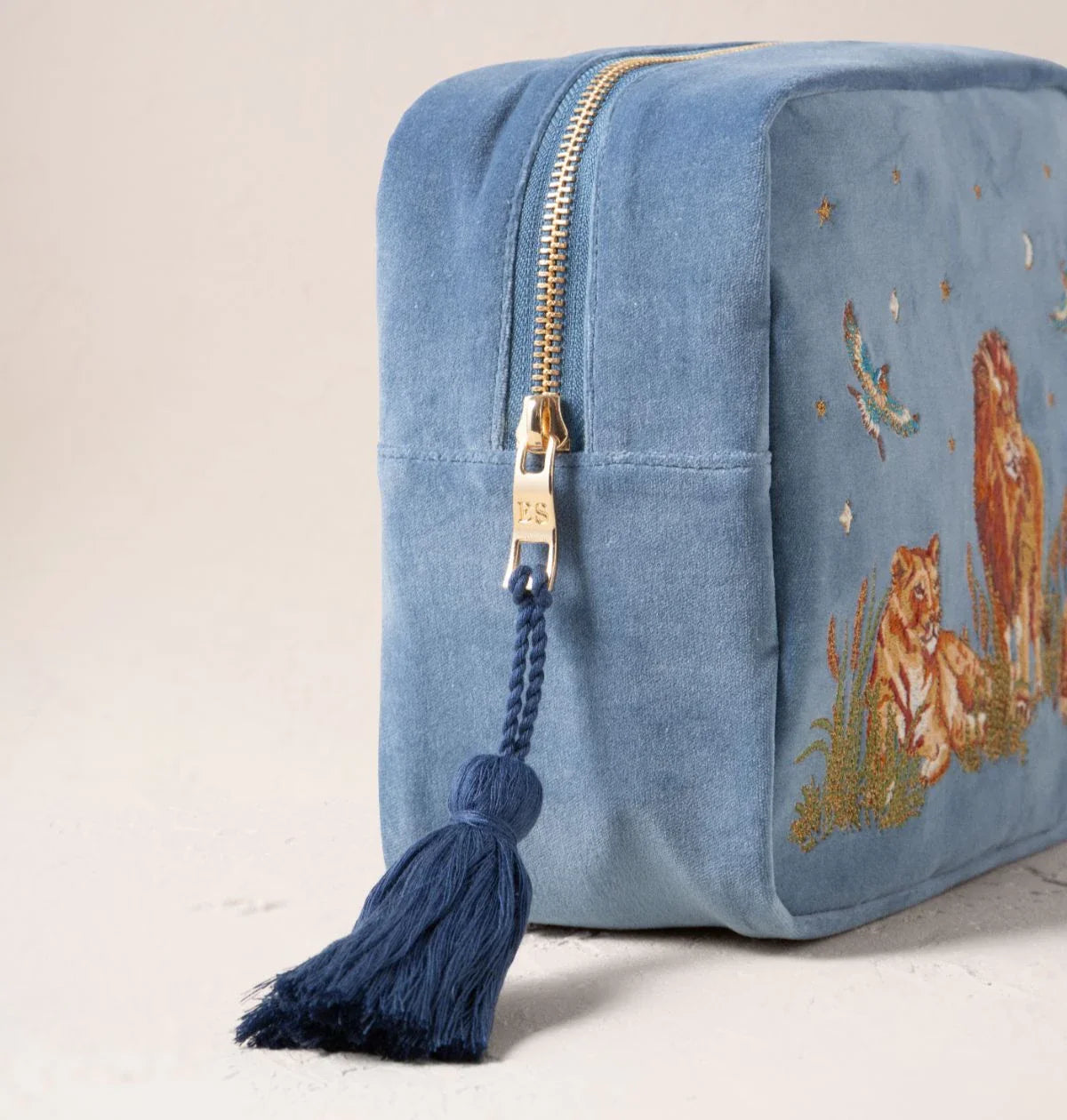 Lion Pride Wash Bag