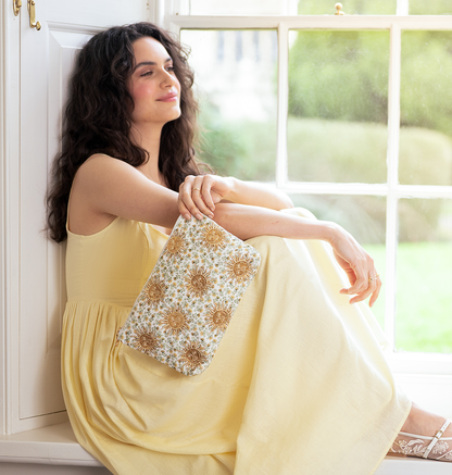 Meadow Sun Goddess Everyday Pouch – Elizabeth Scarlett Meadow Sun Goddess Everyday Pouch – Elizabeth Scarlett