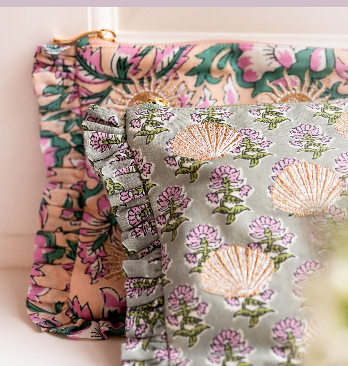 Shells Cotton Rebirth Frill Pouch