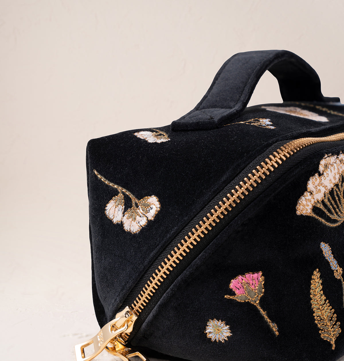 Pressed Flowers Open Flat Makeup Bag – Elizabeth Scarlett