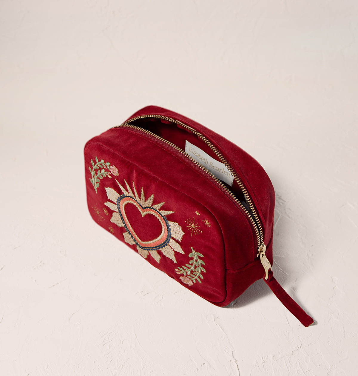 Enchanted Heart Makeup Bag – Elizabeth Scarlett