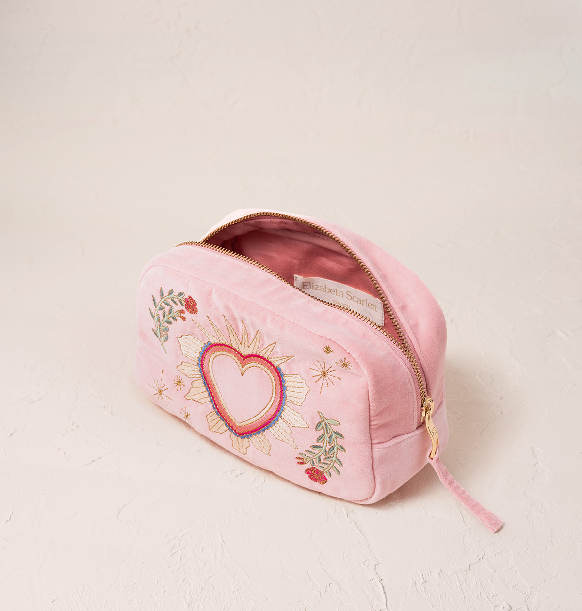 Enchanted Heart Makeup Bag – Elizabeth Scarlett
