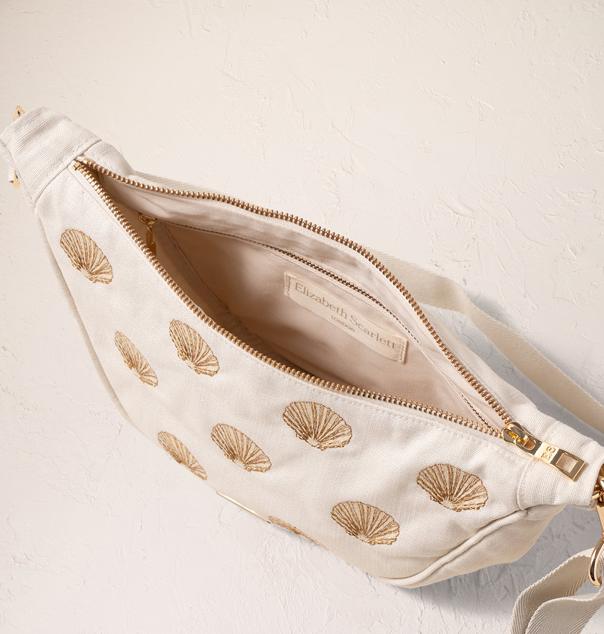 バッグ ElizabethScarlett Elizabeth Scarlett Honey Bee Velvet Crossbody Sling Bag – Elizabeth Scarlett