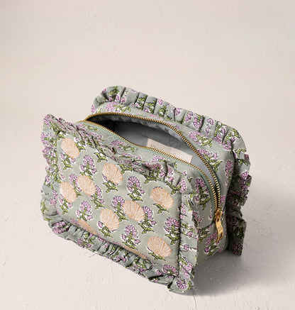 Shells Cotton Rebirth Frill Makeup Bag