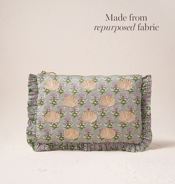送関込【Elizabeth Scarlett】Rebirth Ruffle Pouch ポーチ Shells Cotton Rebirth Frill Pouch – Elizabeth Scarlett