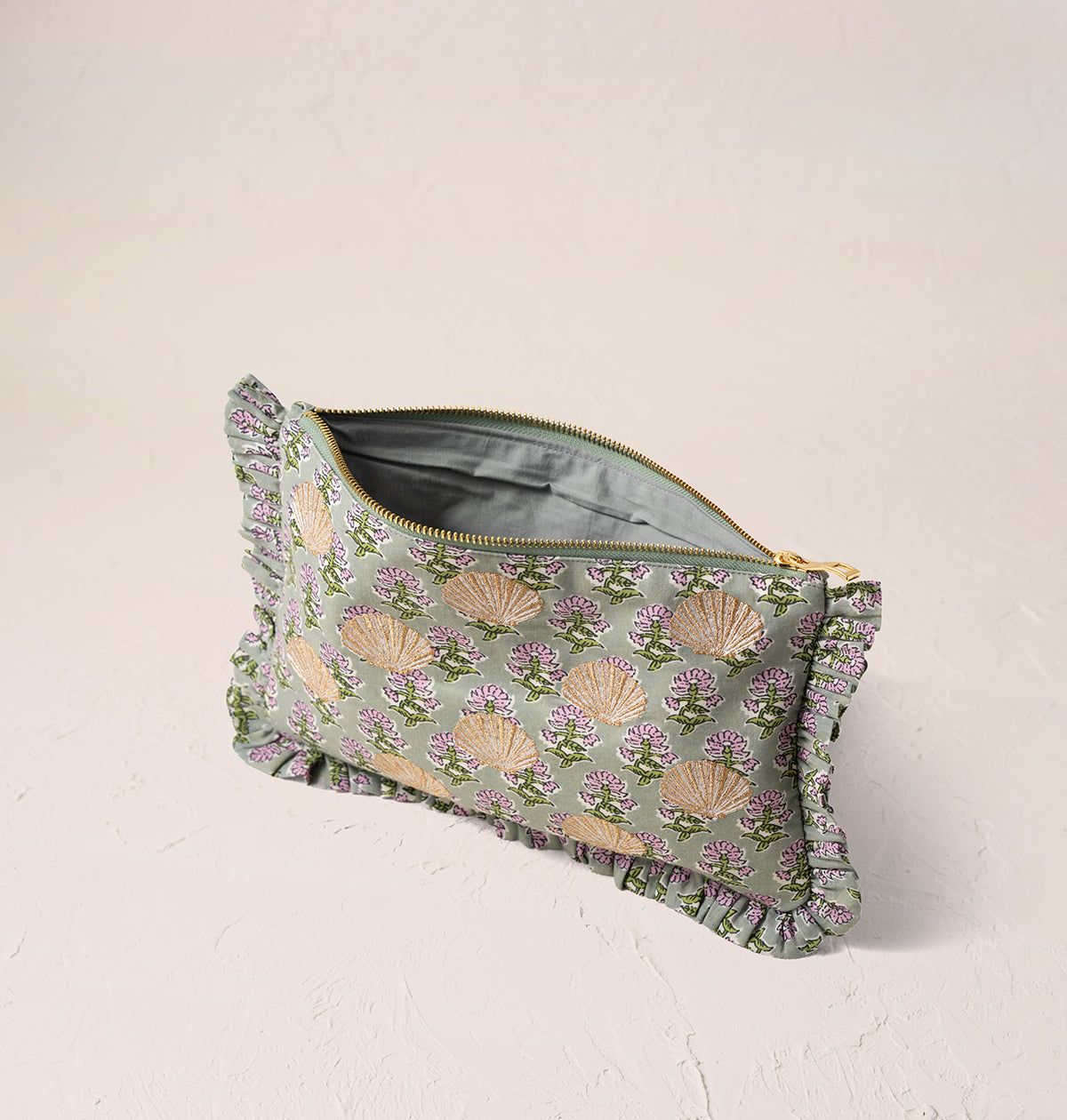 Shells Cotton Rebirth Frill Pouch
