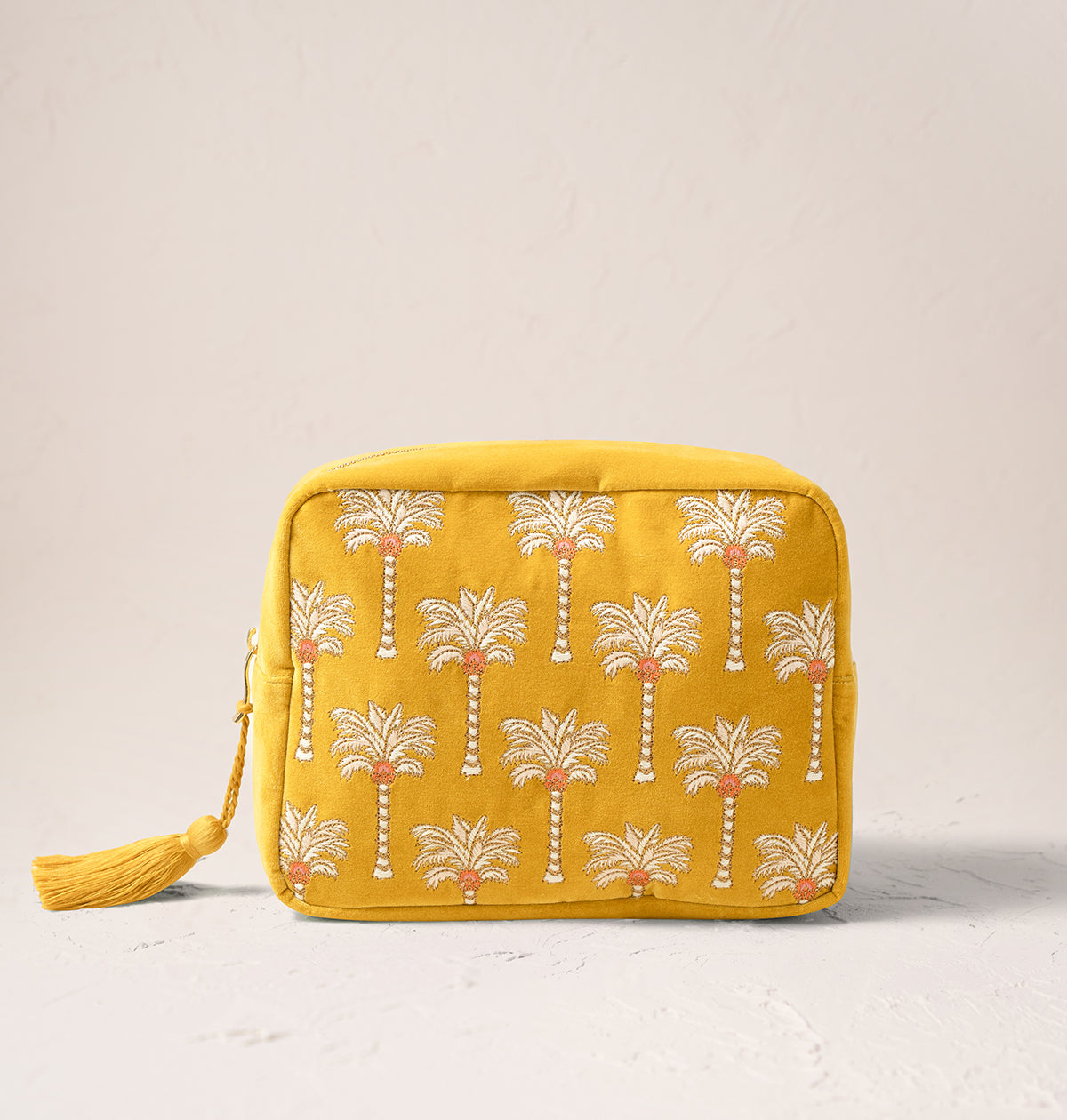 Elizabeth Scarlett Wash Bags | Beauty, Travel & Organisation