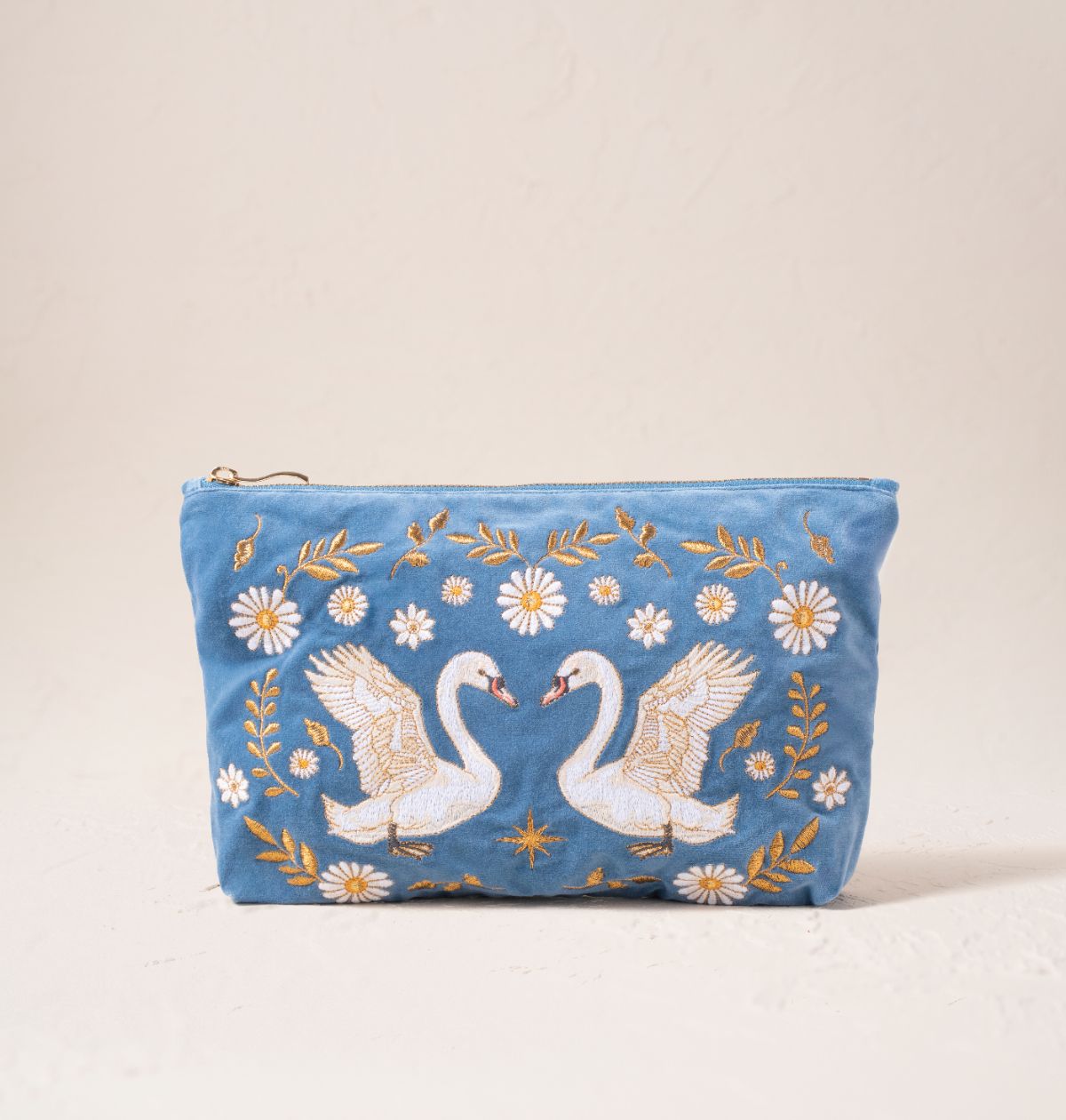 Swan Garden Everyday Pouch