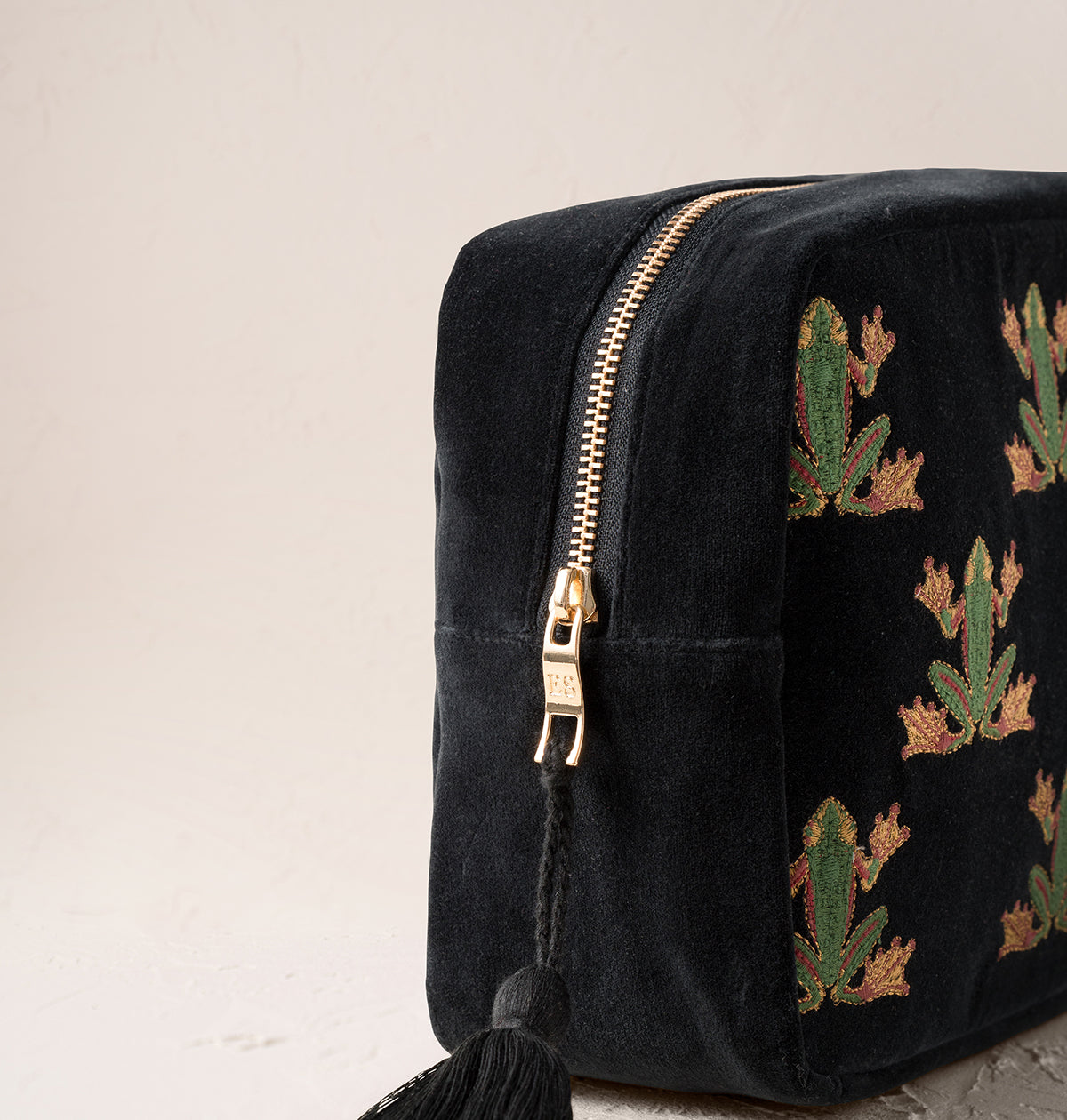 Tree Frogs Wash Bag