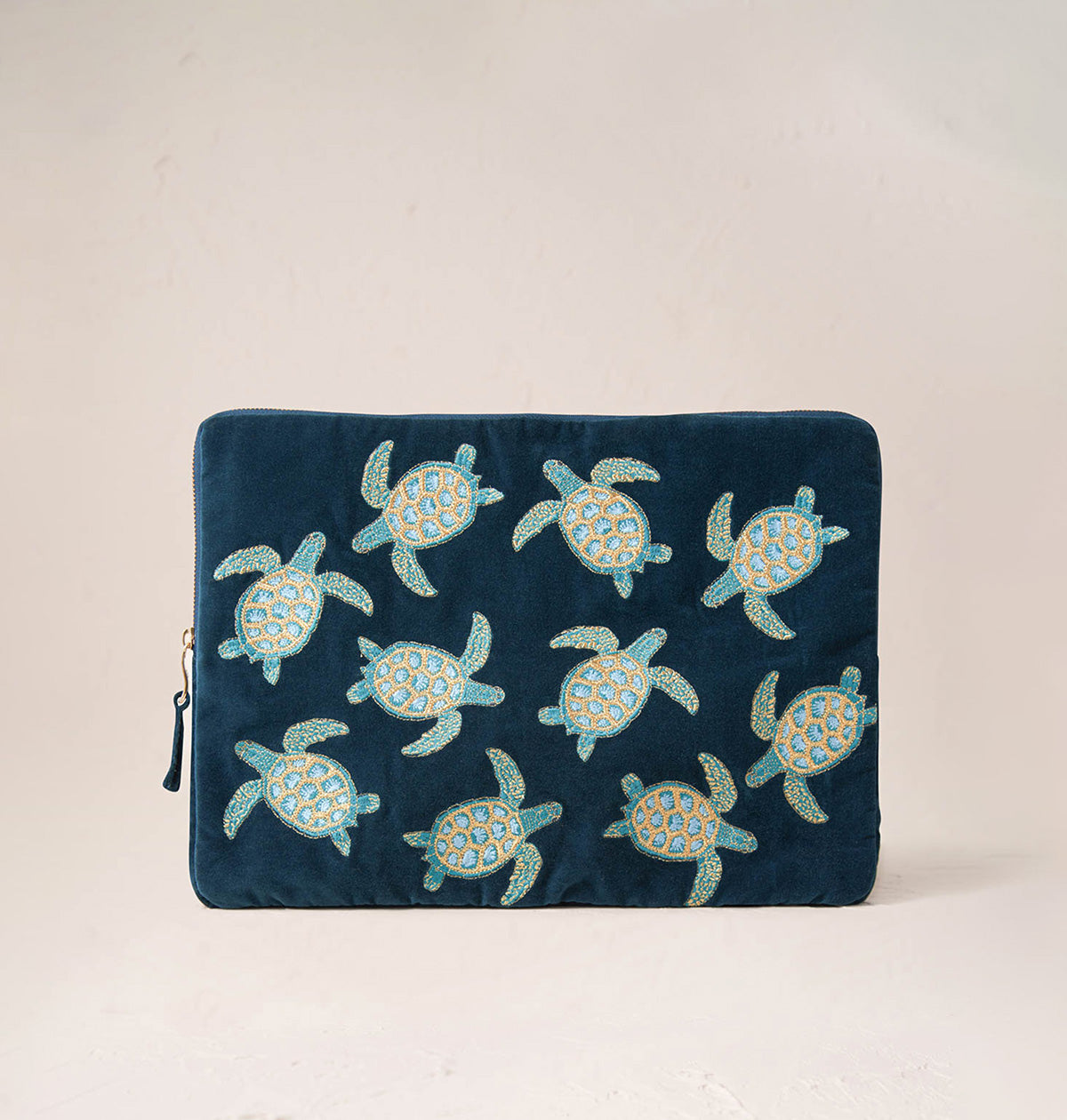 Turtle Conservation Laptop Case Large – Elizabeth Scarlett