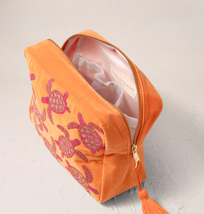 Turtle Conservation Wash Bag