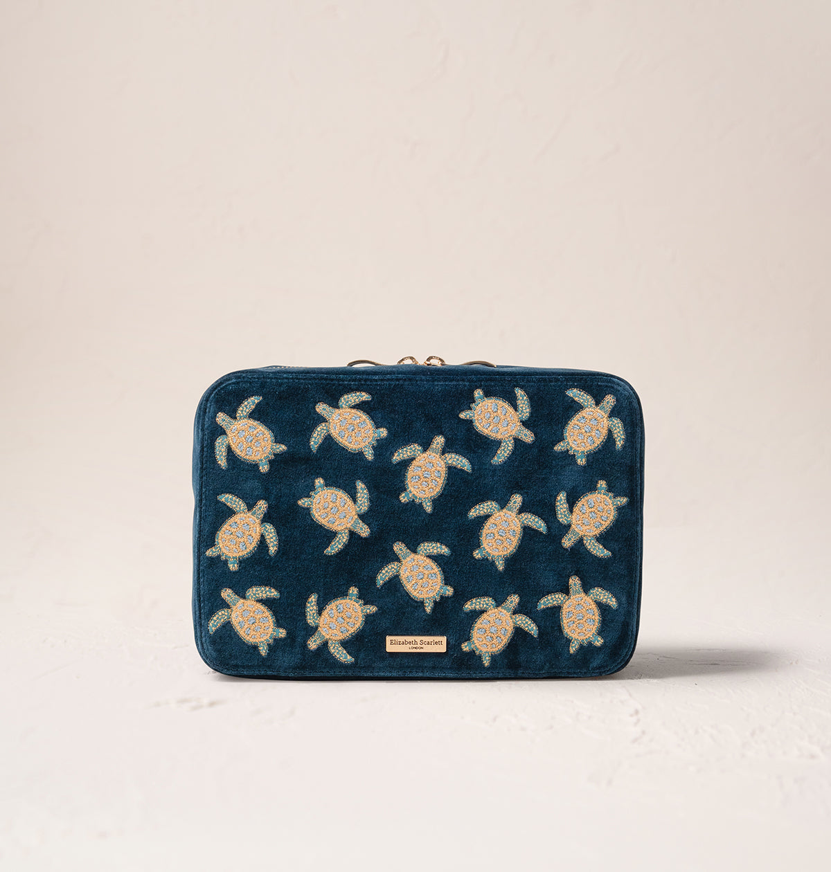 Turtle Conservation Hanging Wash Bag