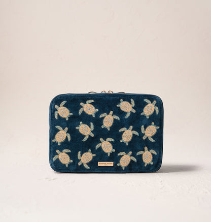 Turtle Conservation Hanging Wash Bag