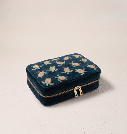 Turtle Conservation Hanging Wash Bag