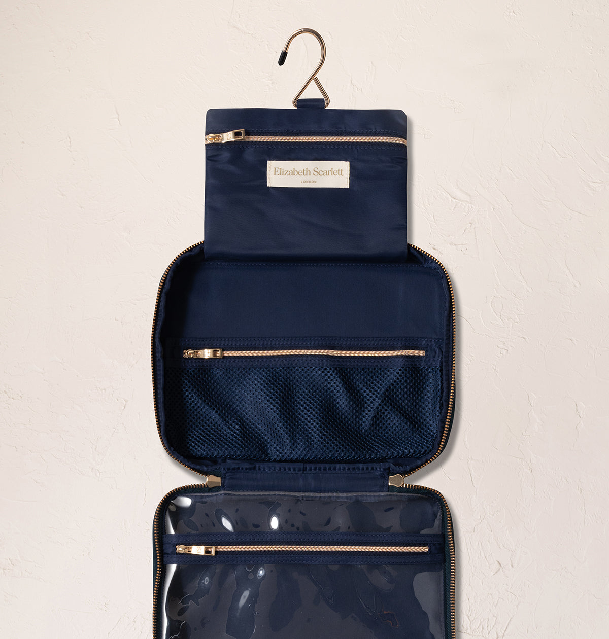 Turtle Conservation Hanging Wash Bag