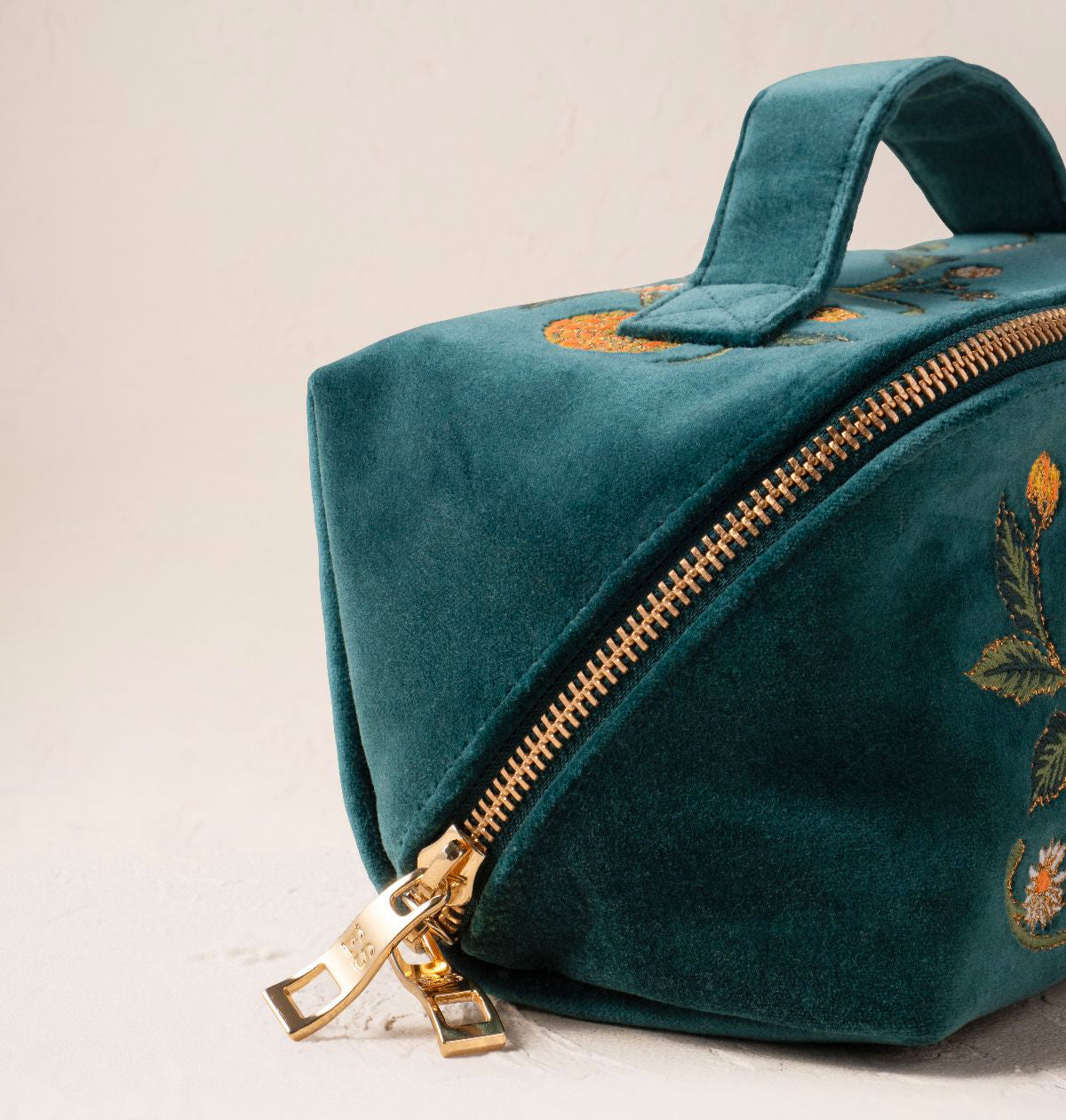 Wild Garden Open Flat Makeup Bag