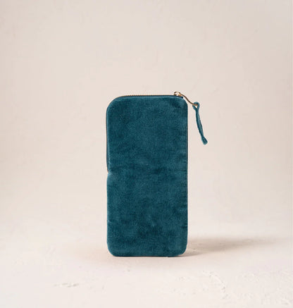 Wild Giraffe Palm Glasses Case