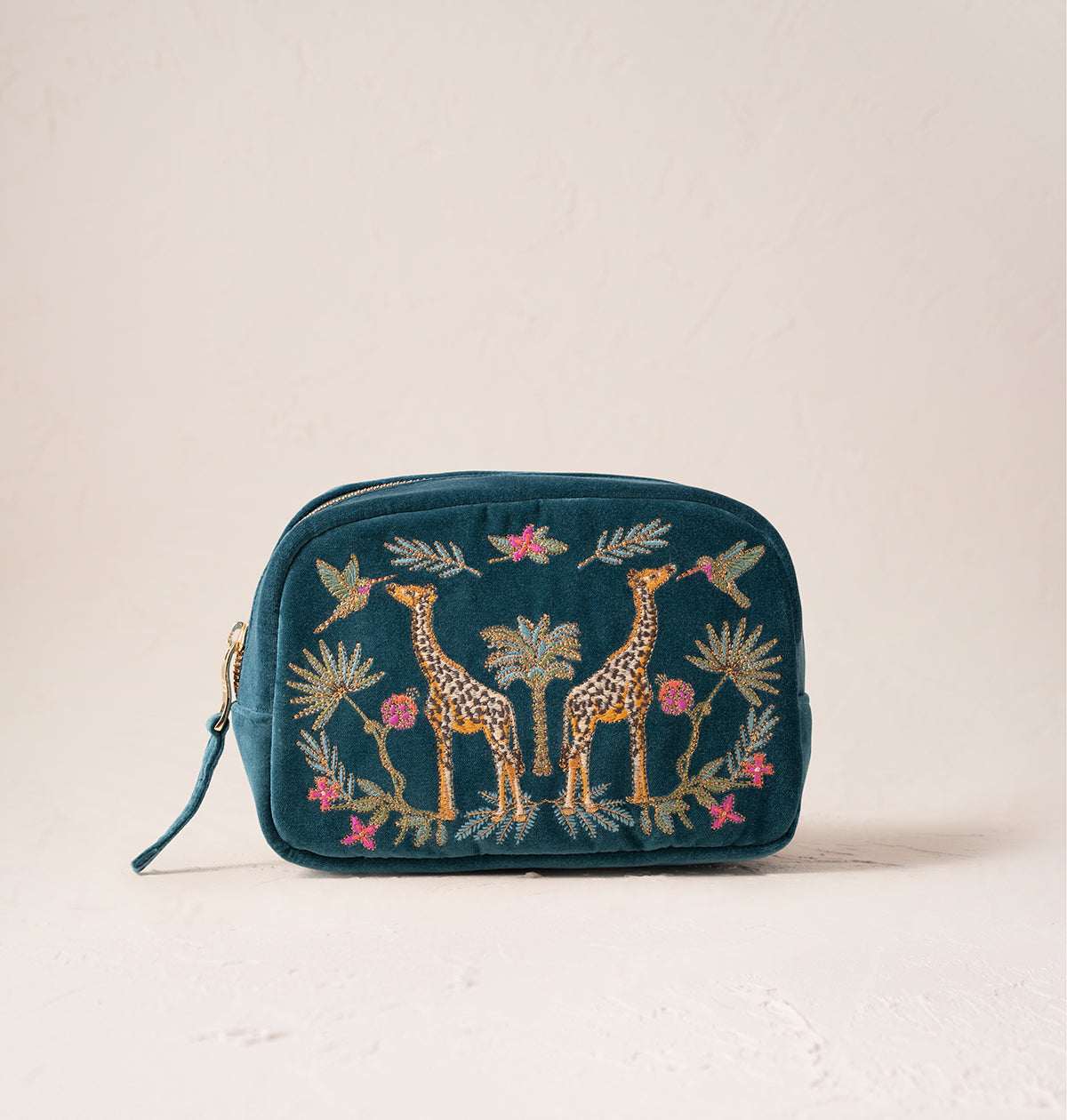 Wild Giraffe Palm Wash Bag