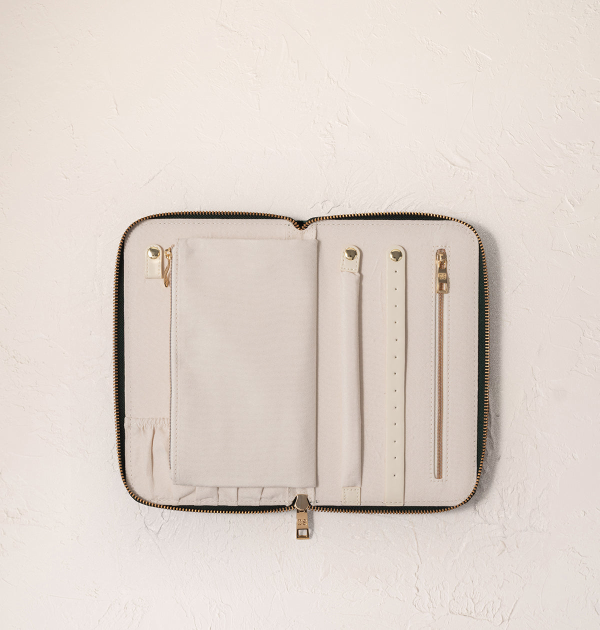 Wild Wonders Jewellery Case